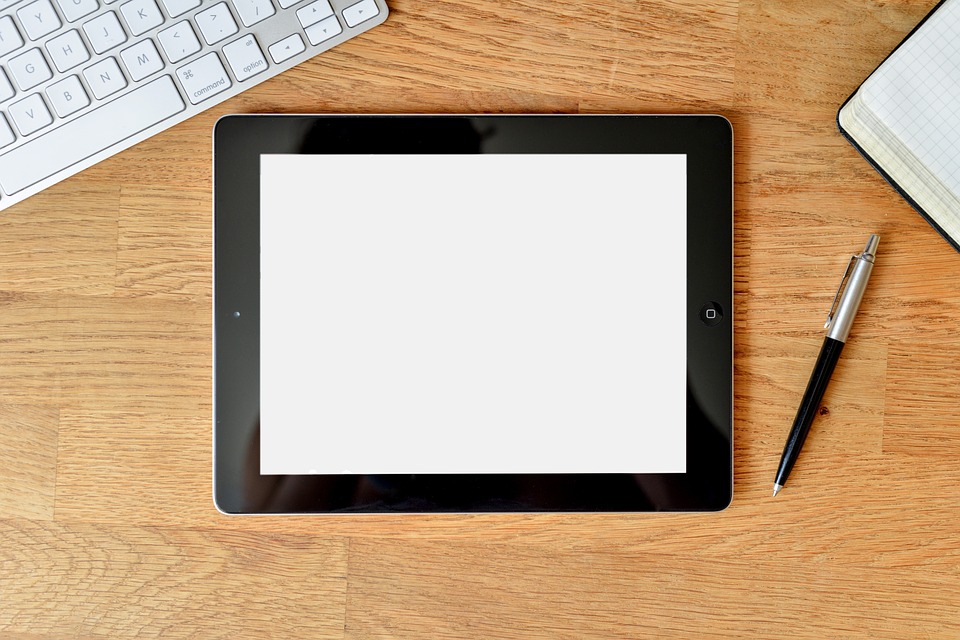 5 Benefits of Using Touchscreens in the Workplace