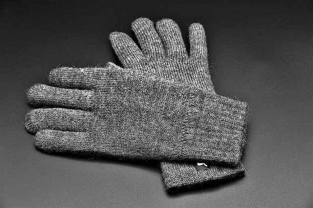 What Type of Touchscreens Work With Gloves?